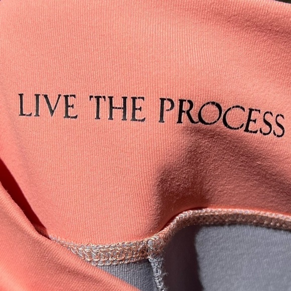 🌻 LIVE THE PROCESS Ecru Transcend Colorblock Leggings | Size Small - Picture 7 of 8